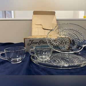 Vintage federal glass snack set of 8 pieces